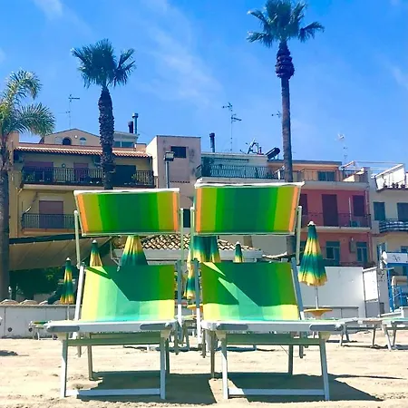 Vacanzenaxos - Casa Frontemare Apartment Giardini Naxos