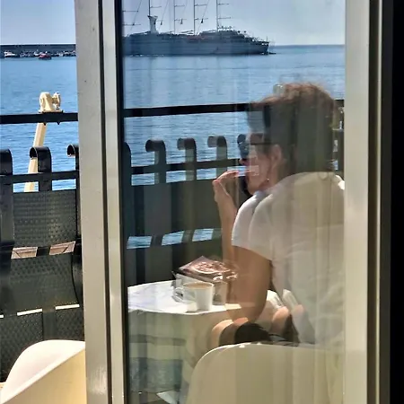 Vacanzenaxos - Casa Frontemare *