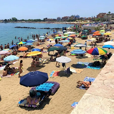 Vacanzenaxos - Casa Frontemare 公寓 贾迪尼-纳克索斯